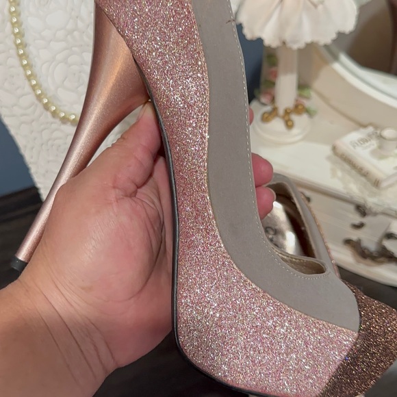 Beautiful Qupid Women's - Heels 💕 - Picture 9 of 11